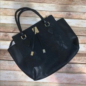 Like new faux snake skin bag